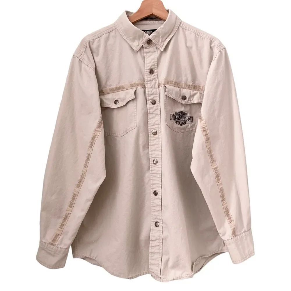 Harley-Davidson Front Button Long Sleeve Shirt with Front Pockets in Size Large